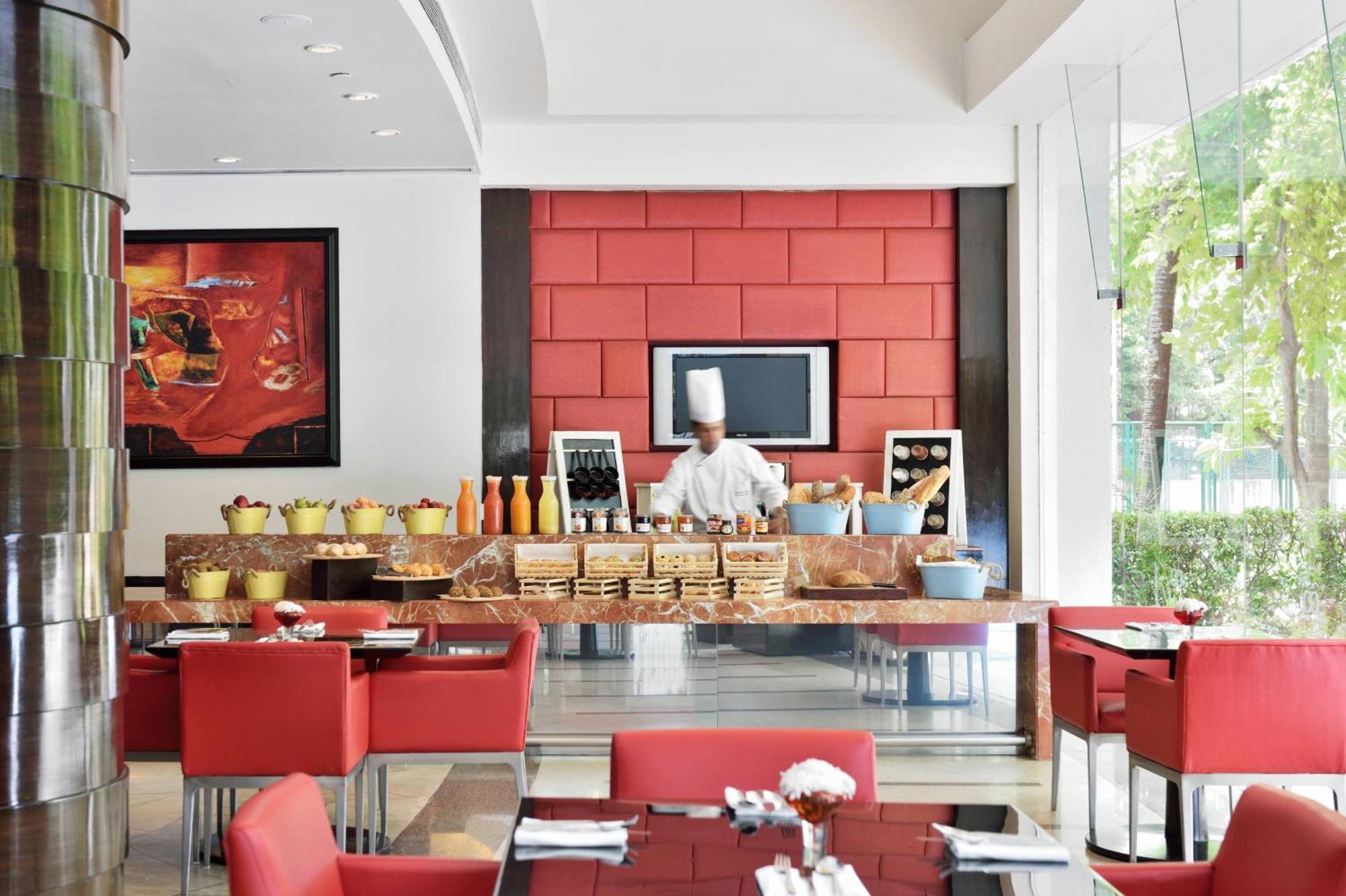 Marriott Executive Apartment - Lakeside Chalet, Mumbai  Buitenkant foto