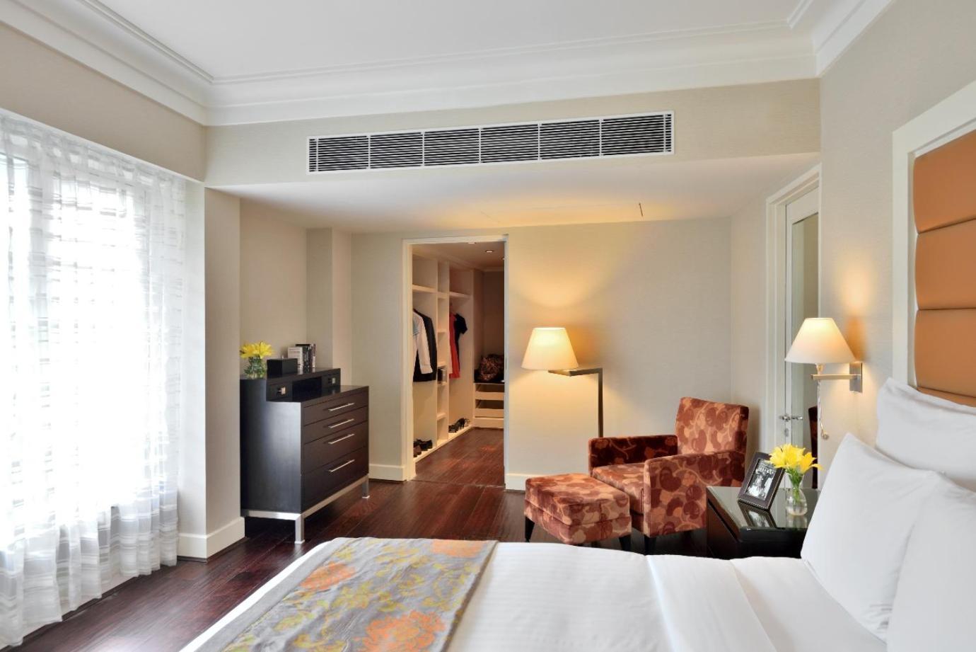 Marriott Executive Apartment - Lakeside Chalet, Mumbai  Buitenkant foto