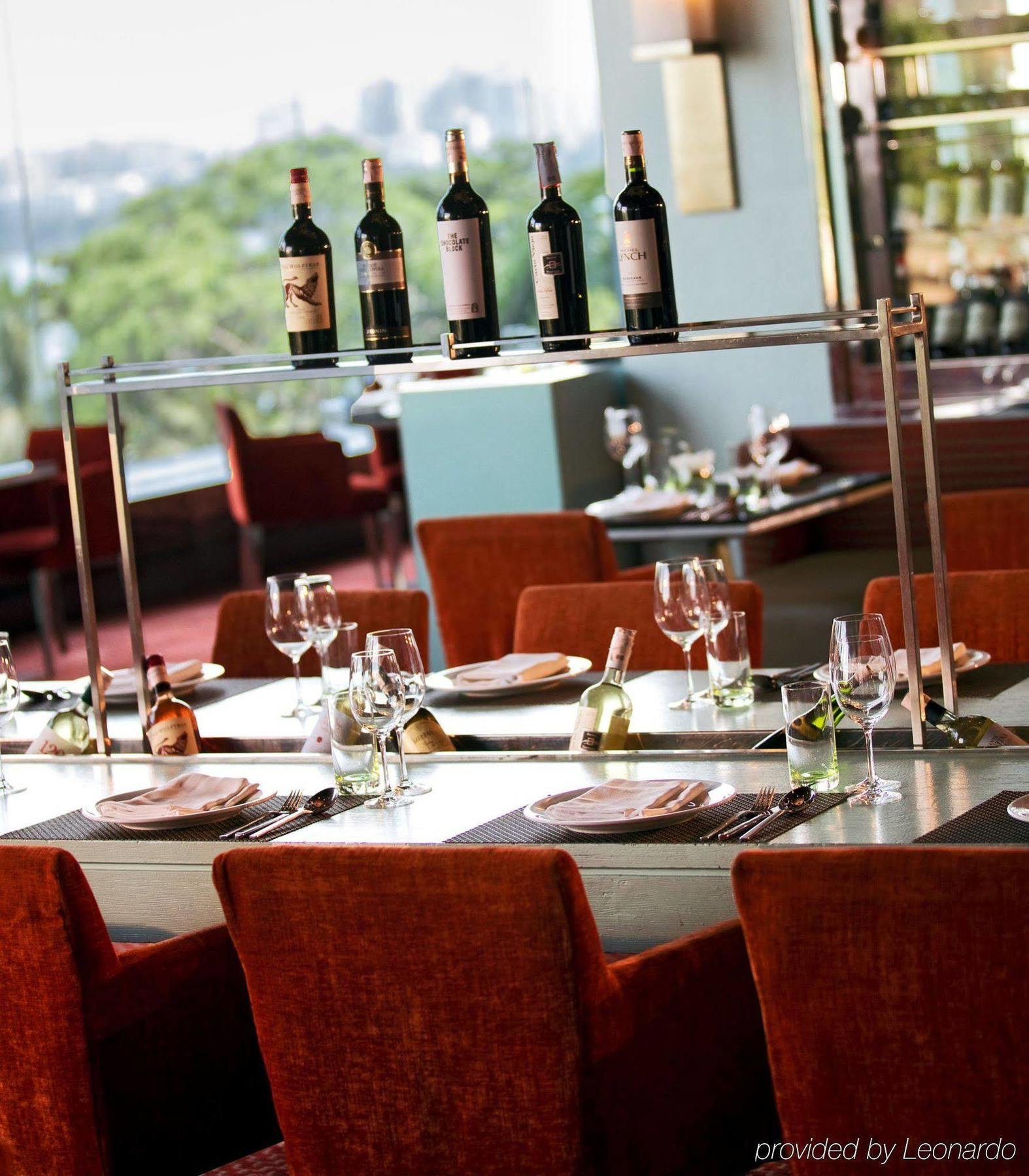 Marriott Executive Apartment - Lakeside Chalet, Mumbai  Buitenkant foto